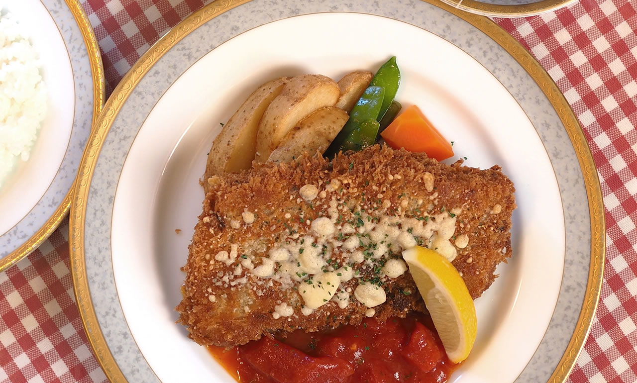 〈洋食屋SUN〉でポークカツレツミラノ風を食べる。の画像